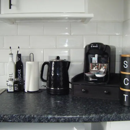 Cozy Hotel-style With Free Parking *