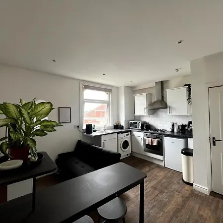 Cozy Hotel-style With Free Parking * Leeds (West Yorkshire)