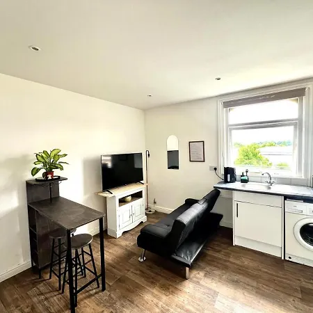 Cozy Hotel-style With Free Parking * Leeds (West Yorkshire)