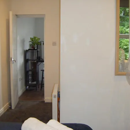 Cozy Hotel-style With Free Parking Appartement