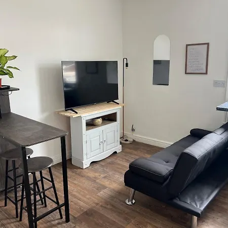 Apartment Cozy Hotel-style With Free Parking