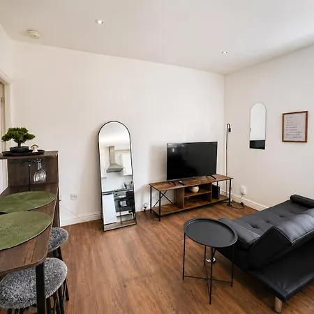 Cozy Hotel-style With Free Parking *