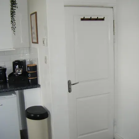 Cozy Hotel-style With Free Parking